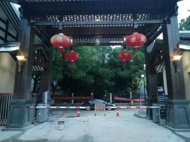 乐天堂fun88停车场车牌识别系统设备入驻国家5A级风景区——武陵源风景区