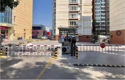 【工程案例】乐天堂fun8830余套车牌识别系统进驻新疆奎屯市停车场