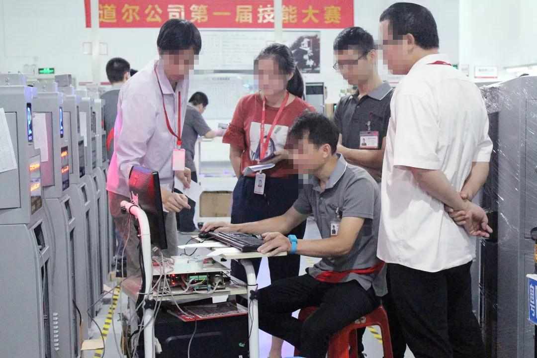 【乐天堂fun88新闻】技能大赛 看谁厉害